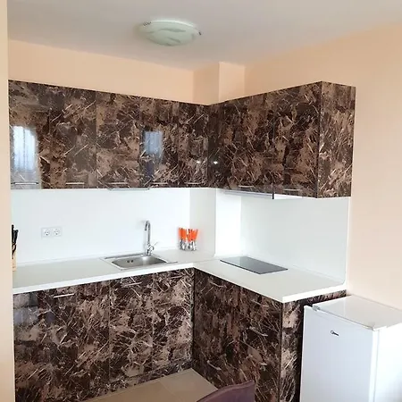 Lägenhet Rent Flora Beach