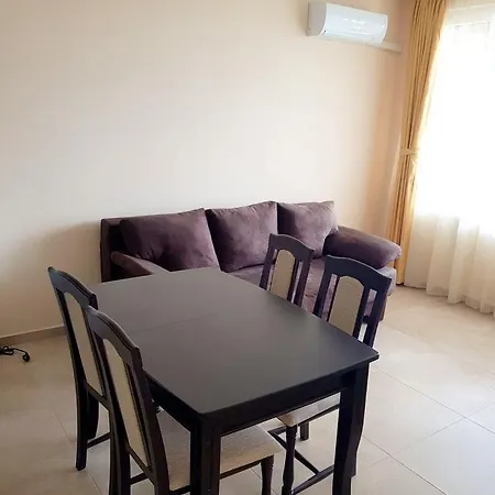 Rent Flora Beach