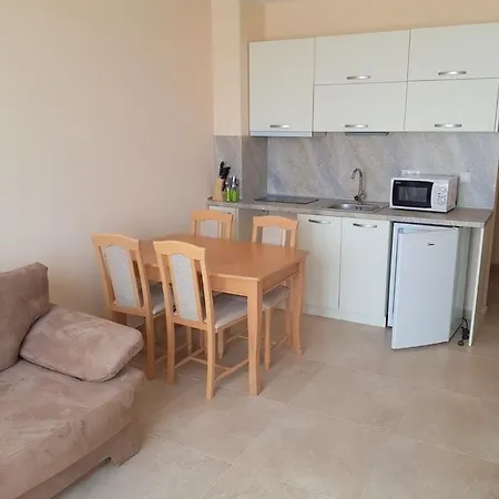 Rent Flora Beach