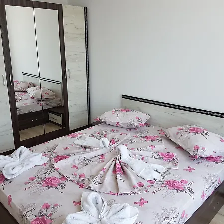 Rent Flora Beach Pomorie