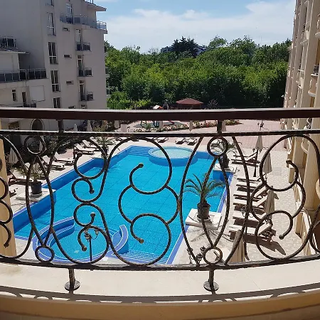 Rent Flora Beach *